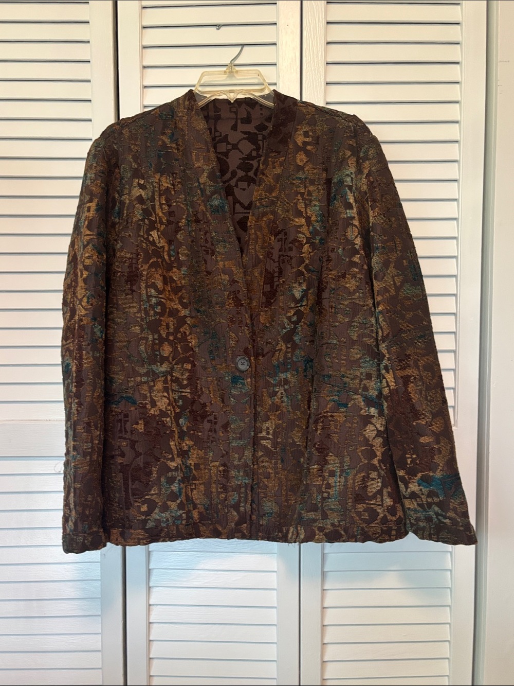 Reversible jacket, and brown tones